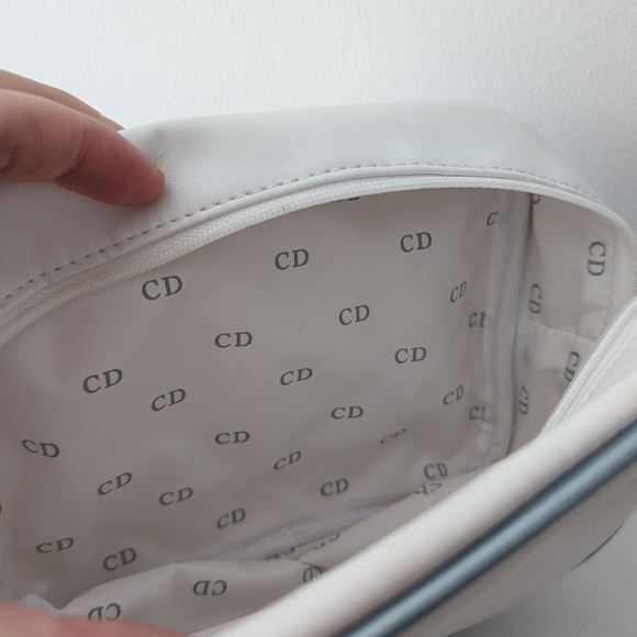 Dior Beauty Quilted Cosmetic Case - Picture 6 of 6